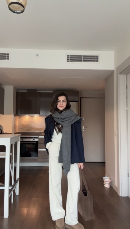 Karol bağcıklı ekru tok dokulu palazzo