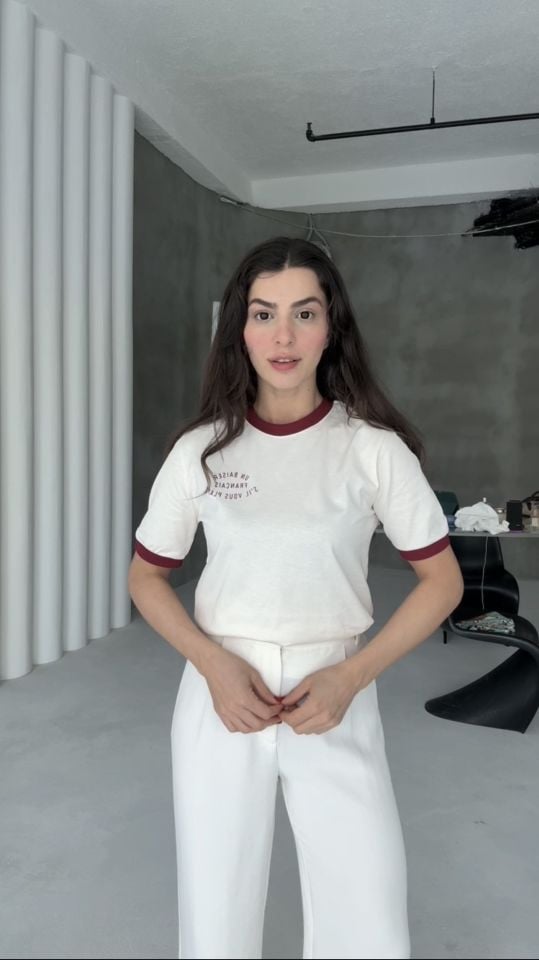 Orjinal marka ekru bordo detaylı basic
