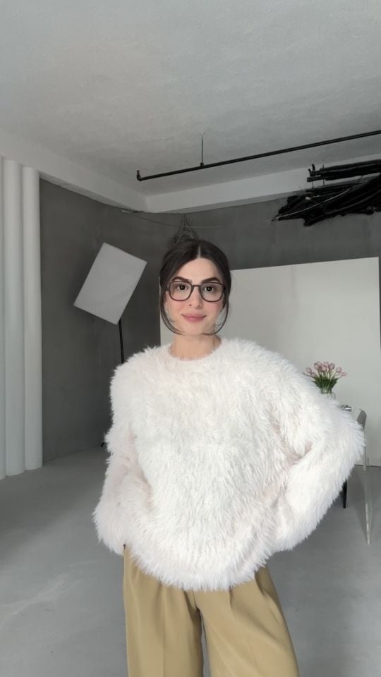 Premium kalite ekru kürklü kazak