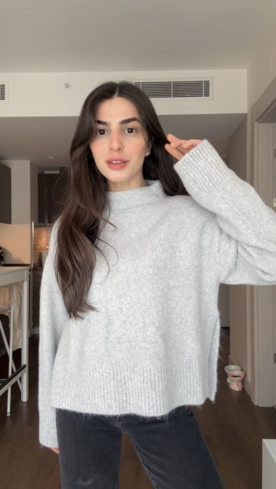 Dilvin marka dik yaka yırtmaçlı kazak