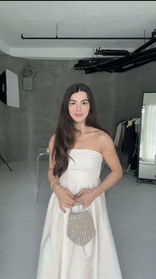 Straplez krem prenses çan elbise