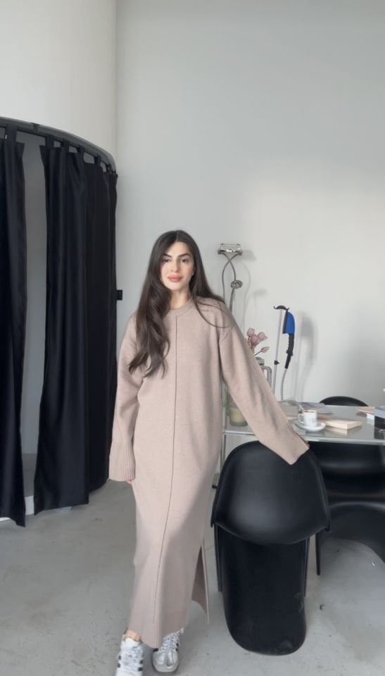 Dilvin marka vizon renk dikiş detaylı maxi boy elbise