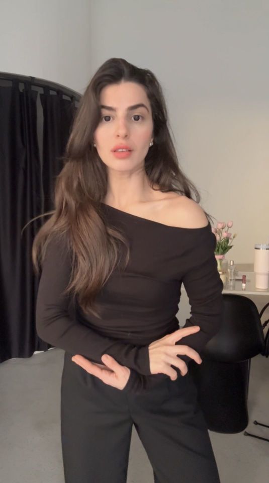 Dilvin marka büzgülü siyah body