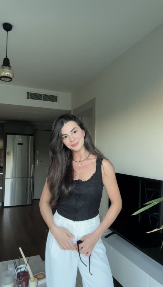 Siyah dokulu fermuarlı korse