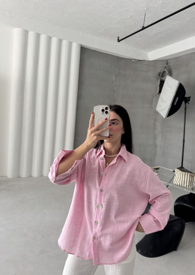 Düğme detaylı pembe gömlek