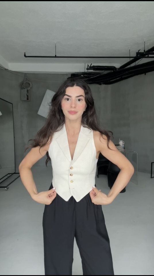 Arkası bağlamalı yakalı naturel yelek