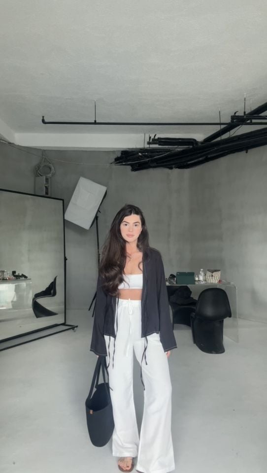 Arka cepli beli lastikli beyaz keten pantolon