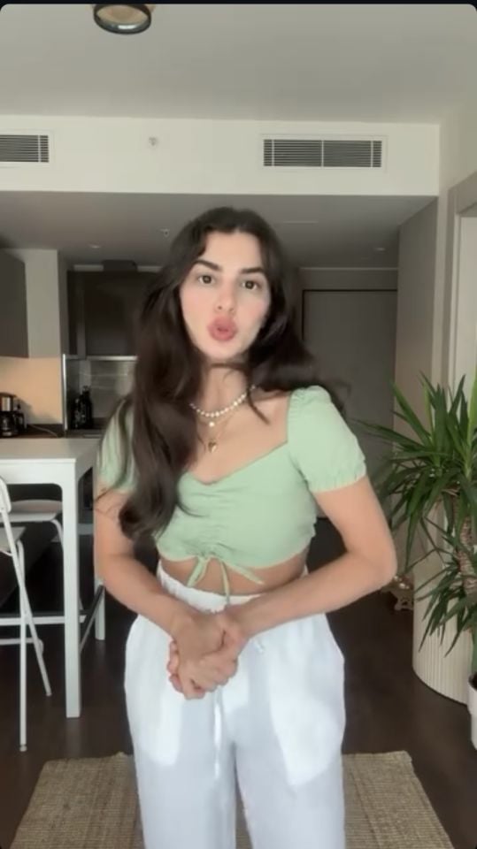 Tatlı yeşil ayarlamalı crop