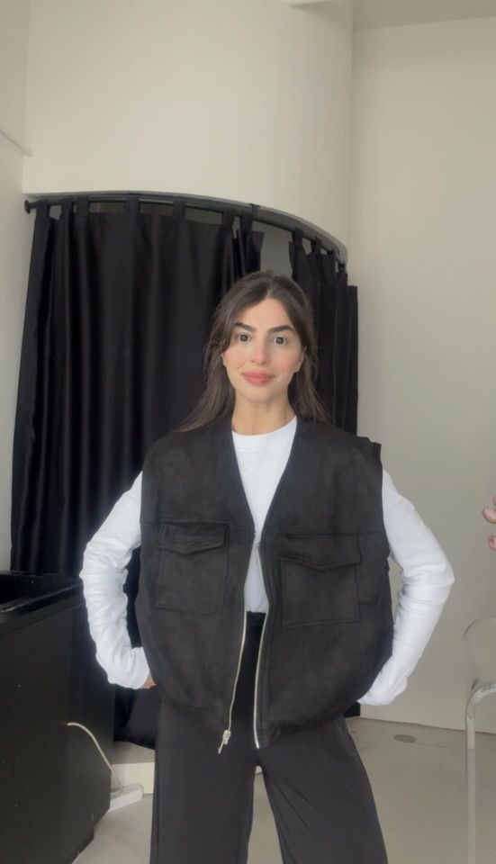 İçi astarlı siyah fermuarlı süet yelek