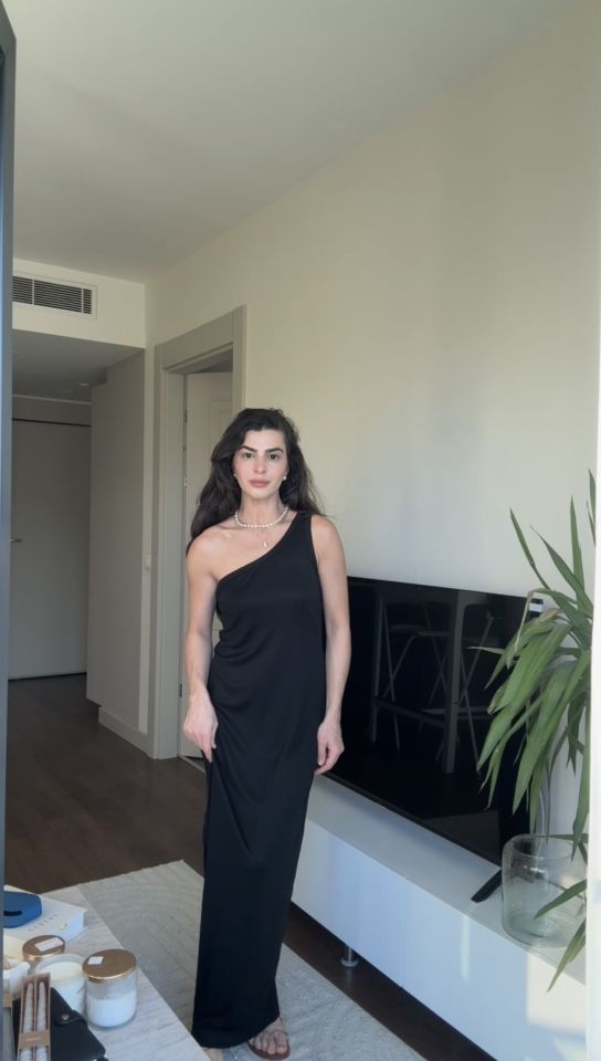 Siyah zara tek omuz elbise