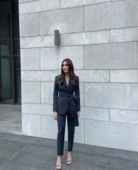 VANIE YÜN TAKIM