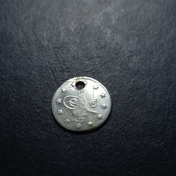 Escoines Koleksiyon 39963668c98fc31652 1293/27 (1902) II.Abdülhamid Delik 1Kuruş 1,12 Gram Gümüş