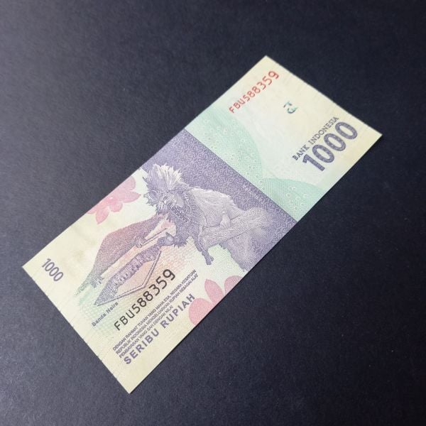 2016 Endonezya 1000 rupiah ÇİL eski yabancı kağıt para - 3996366466327c2142