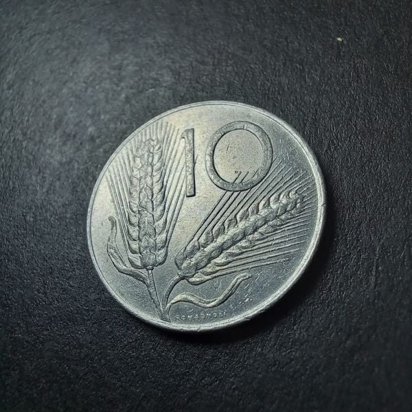 1977 Alüminyum Italya 10 lire ÇÇT/CA eski yabancı madeni para - 399636657c0ed27a60