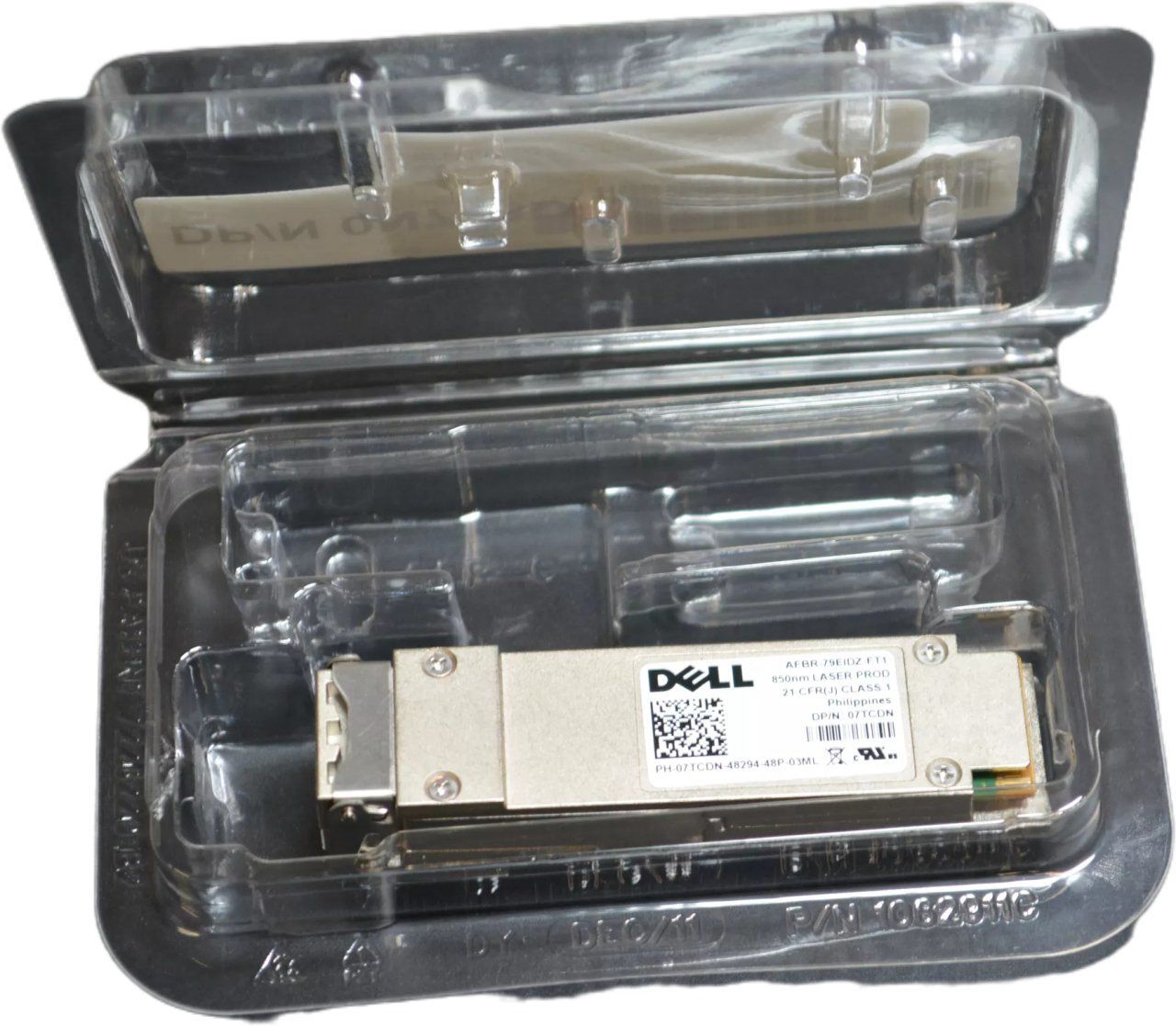 DELL Networking Transceiver QSFP+ 40GbE SR4 7TCDN