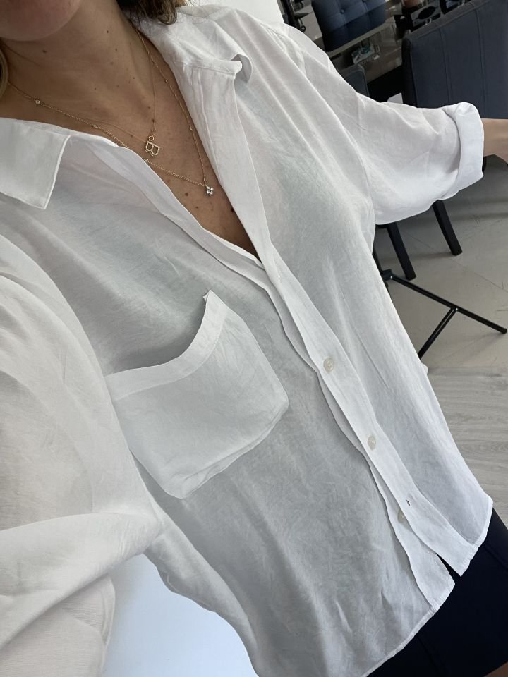Oversize Beyaz Cep Detaylı Gömlek