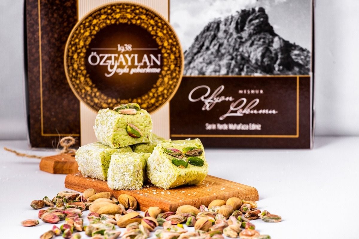 Antep Fıstıklı Kaymaklı Şeker Ezmesi 500gr