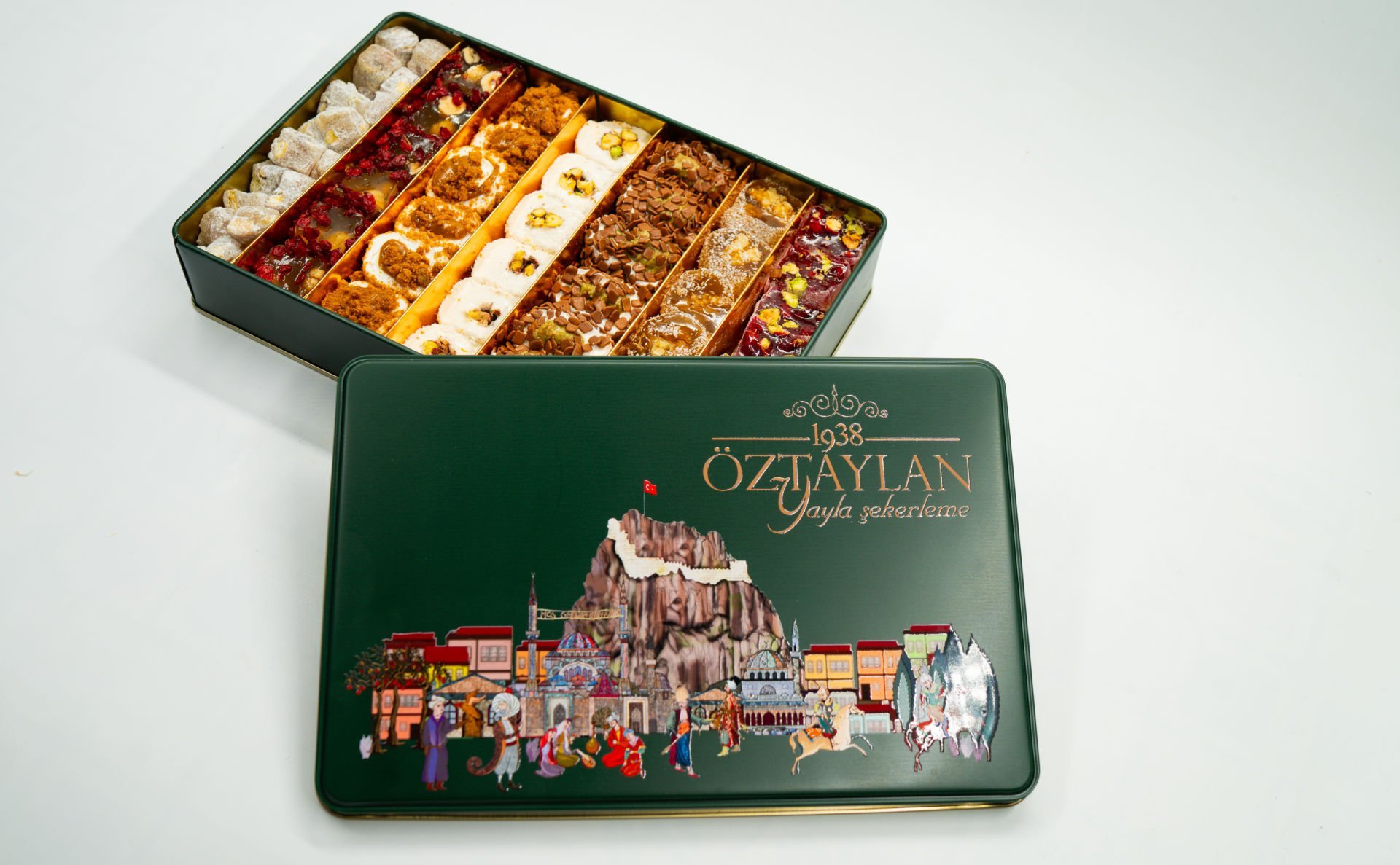 11 Ayın Sultanı Ramzana Özel Tasarım Kutu (1300 GR) 1 Adet