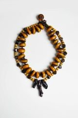SARI SANDALOZ VE AMBER BONCUKLU ETNİK-TRIBAL KOLYE