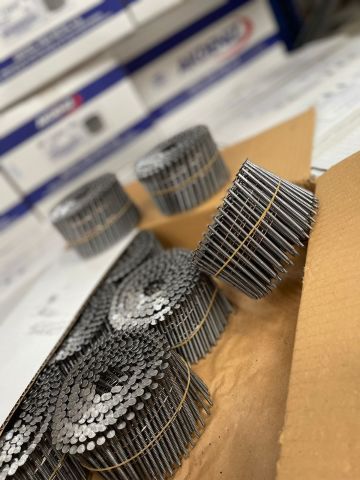 Coilnägel 2,8 x 65 mm - 4.500 Stück | Drahtmagaziniert | Stahl Blank | Ringschaft | mit 16° Neigungswinkel