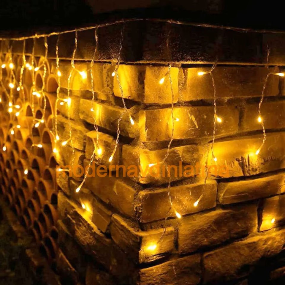 Lebis 2,5 Metre 152 Ledli Flaşlı Saçak Yılbaşı Işıklandırma Şeffaf Kablolu IP65 Dış Mekan