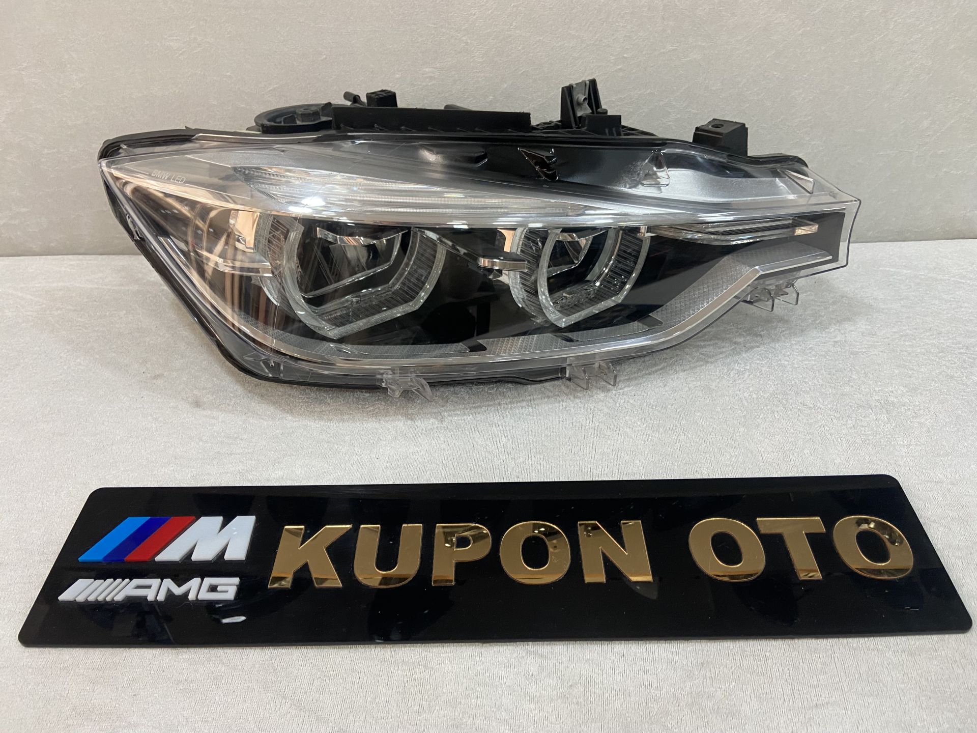 63117419634 BMW F30 LCİ LED SAĞ FAR ÇIKMA ORJİNAL