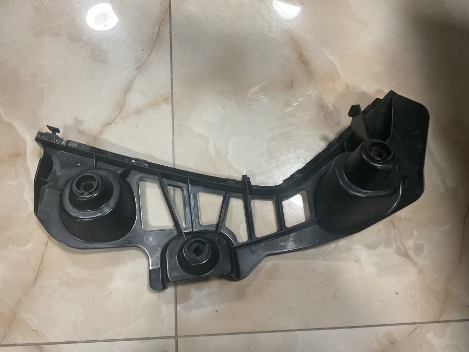 A1188853800 MERCEDES W118 ARKA SAĞ TAMPON BAĞLANTI BRAKETİ ÇIKMA ORJİNAL