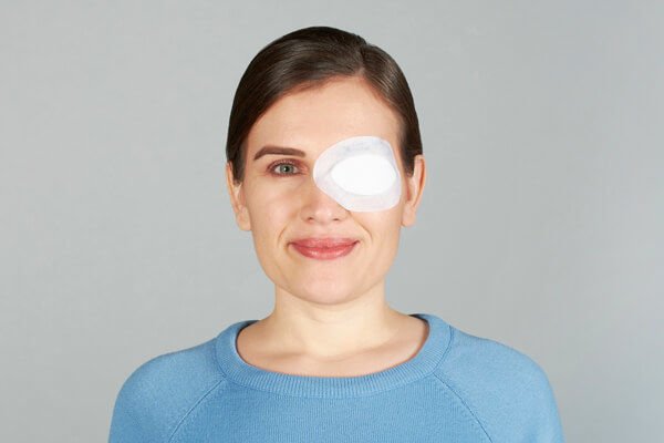 B-Good Steril Göz Pedi Yapışkanlı 6,5x9,5 cm 5'li - (SKT: 12/2028)