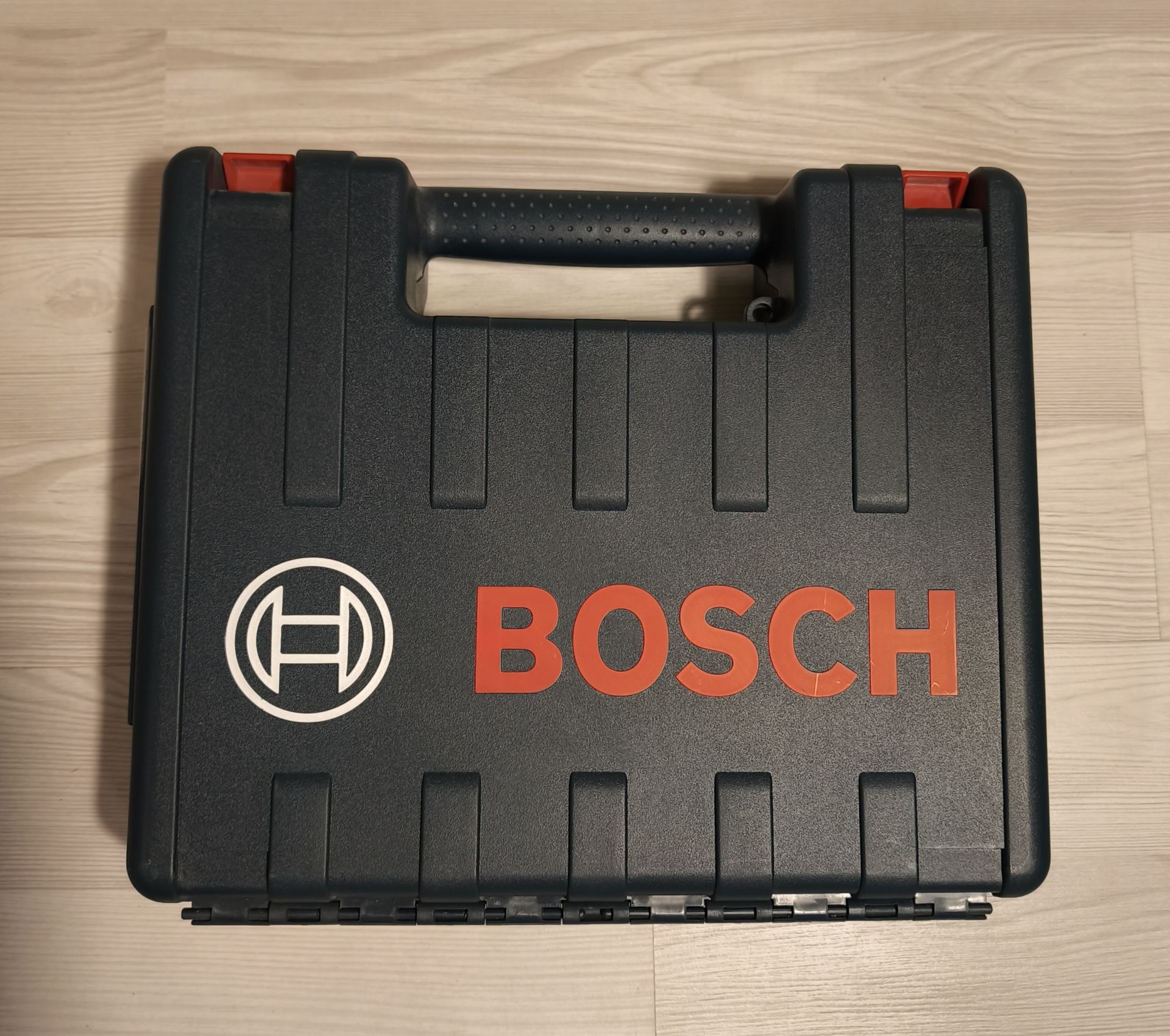 BOSCH GSB 120-Li Matkap Çantası (büyük modeli)