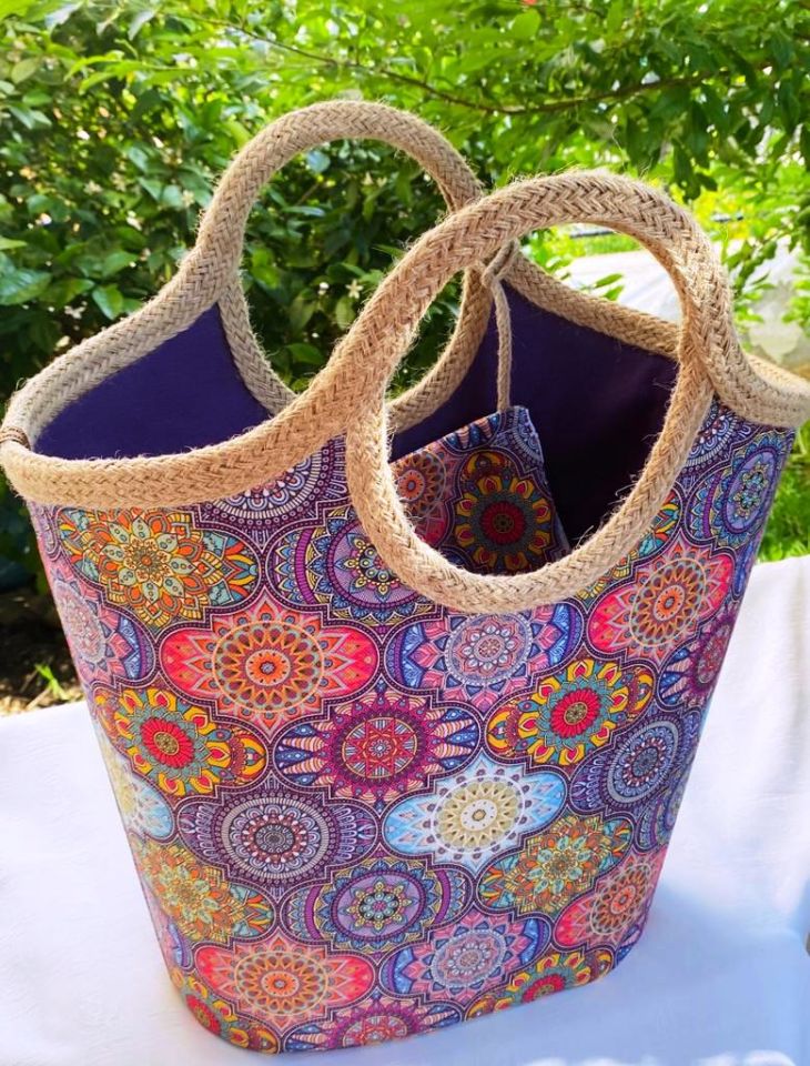 AUTHENTIC STRAW BEACH BAG