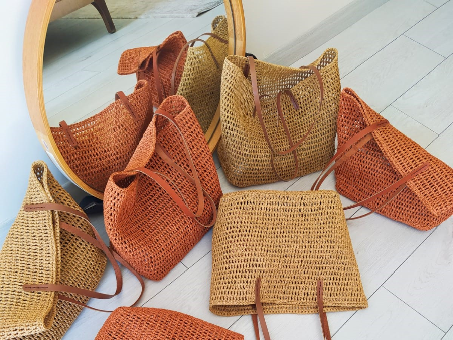 RAFFIA MESH BAGS