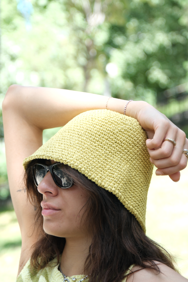 LEMON YELLOW BUCKET HAT