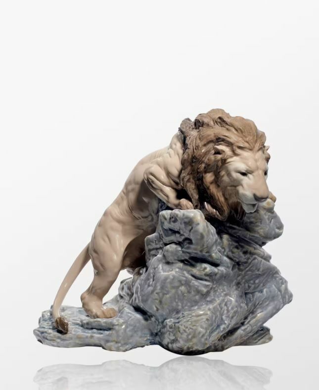 ASLAN ZIPLAMASI HEYKELCİĞİ