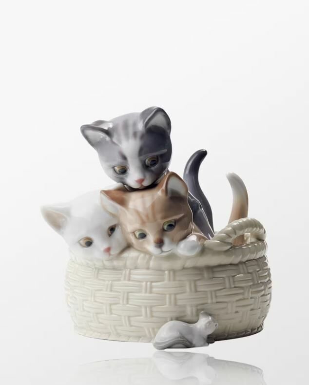 MERAKLI YAVRU KEDİLER FİGÜRÜ