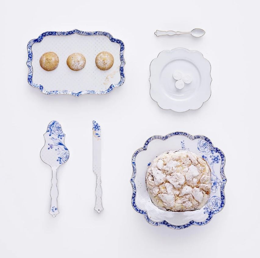 Mavi Beyaz Porselen Kek Standı 24 Cm Royal White Collection by Pip Studio