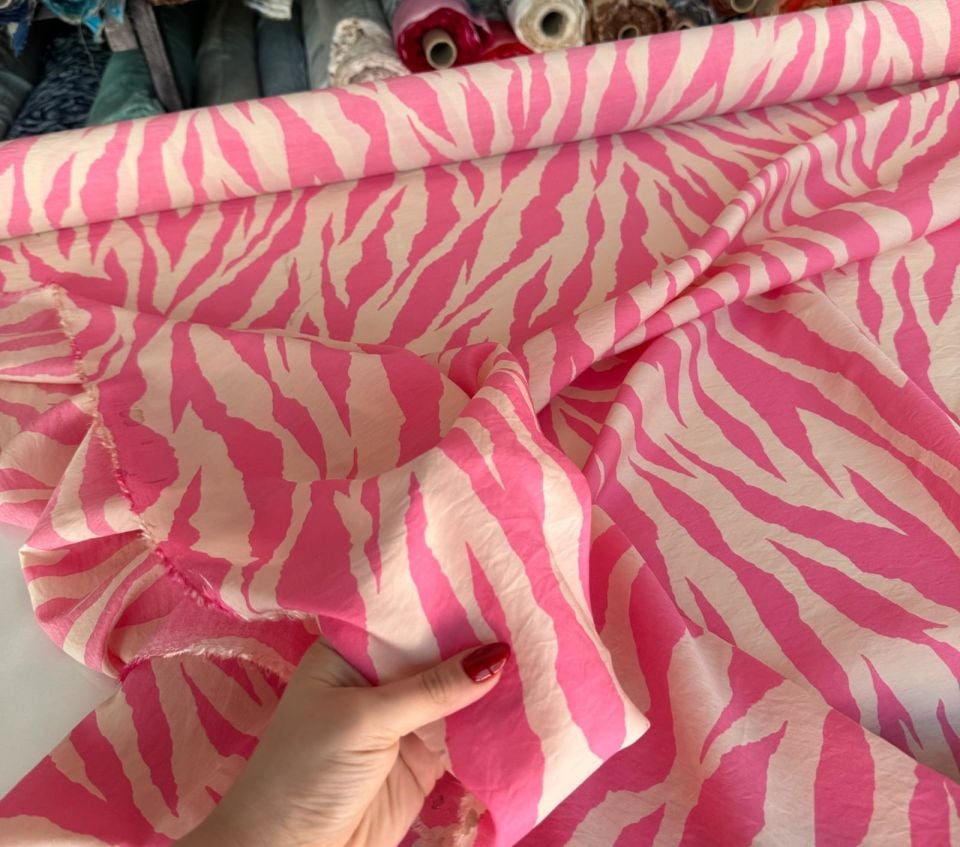 Ayrobin Kumaş (Tensel/Modal Kumaş)  Pembe Renk Zebra Desen