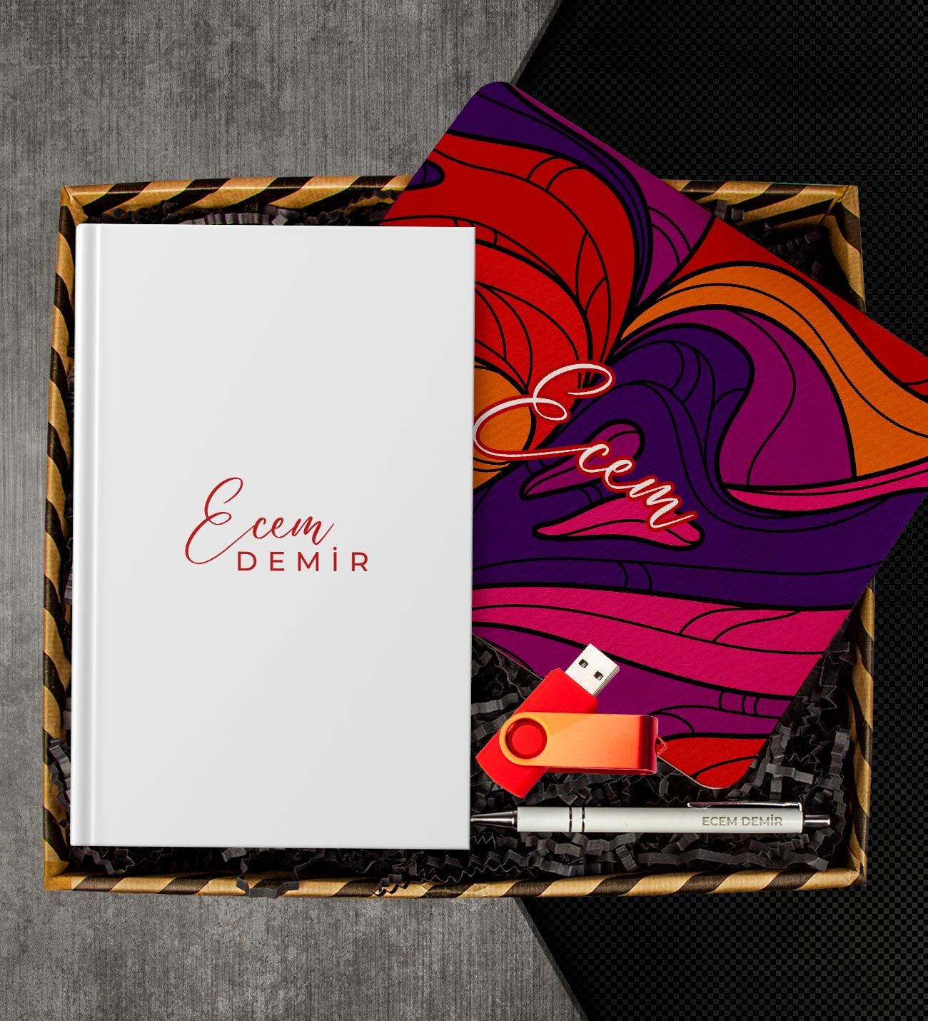 eJOYA Kişiye Özel Defter & Kalem & Mouse Pad & USB Bellek Hediye Kutusu 112961