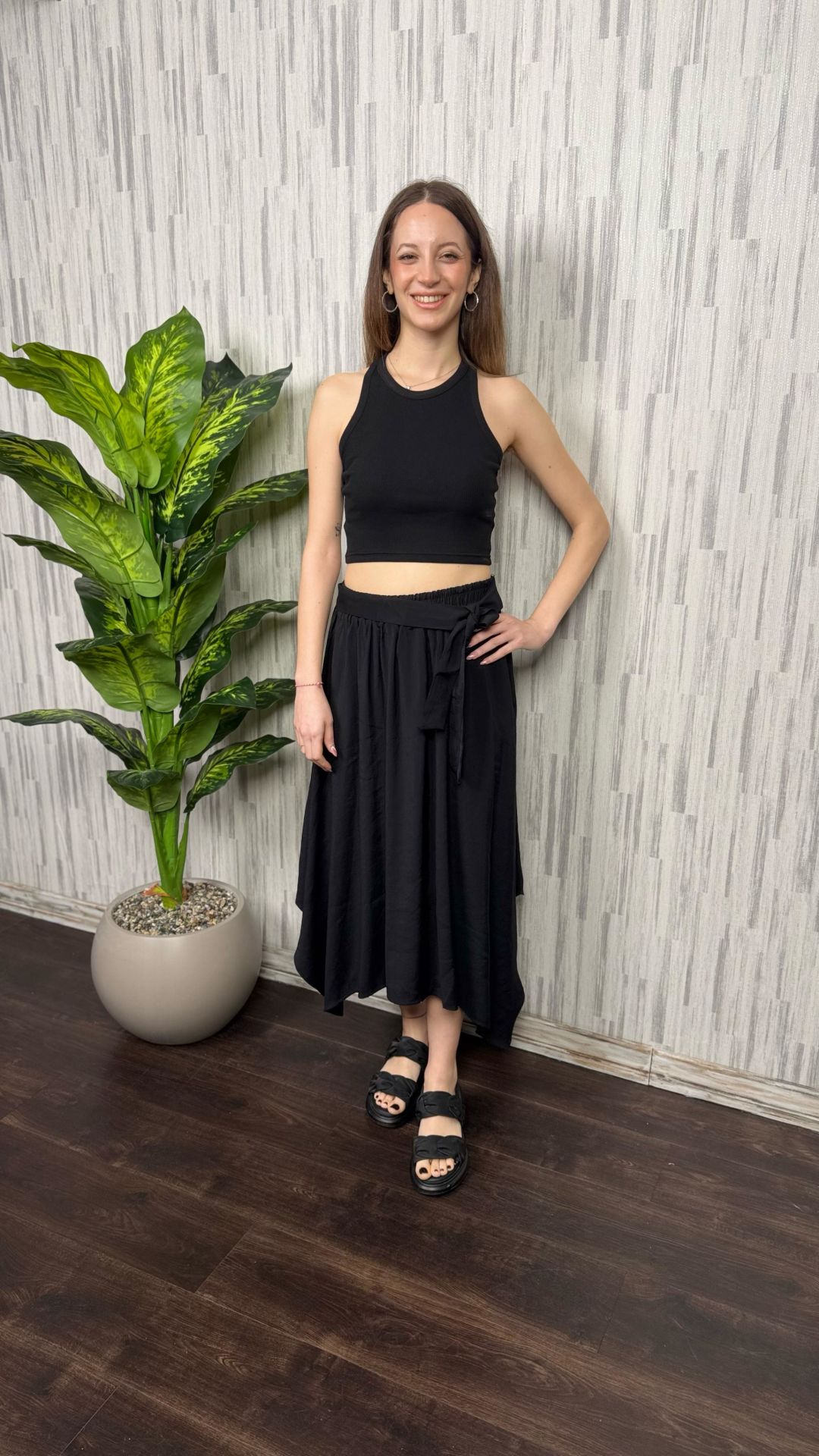 Siyah Renk Asimetrik Model Etek