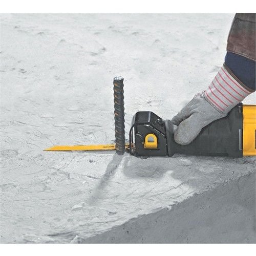 Dewalt 1100W Tilki Kuyruğu Testere DWE305PK