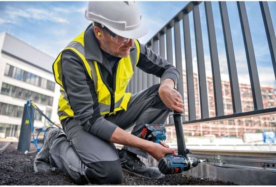 Bosch GSB 18V-150 C 2x8Ah Darbeli Vidalama Makinesi 06019J5105