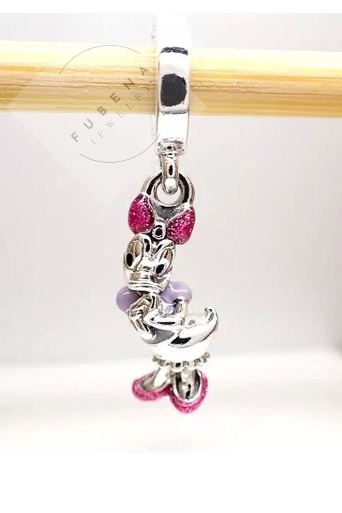 Fubena Daisy Duck Sallantılı Charm