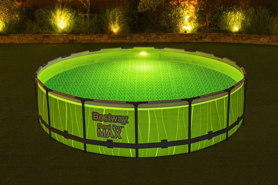 Bestway® 561GD Steel Pro MAX™ LED Işıklandırmalı Prefabrik Yer Üstü Çember Havuz Seti 4.57 m x 1.07 m