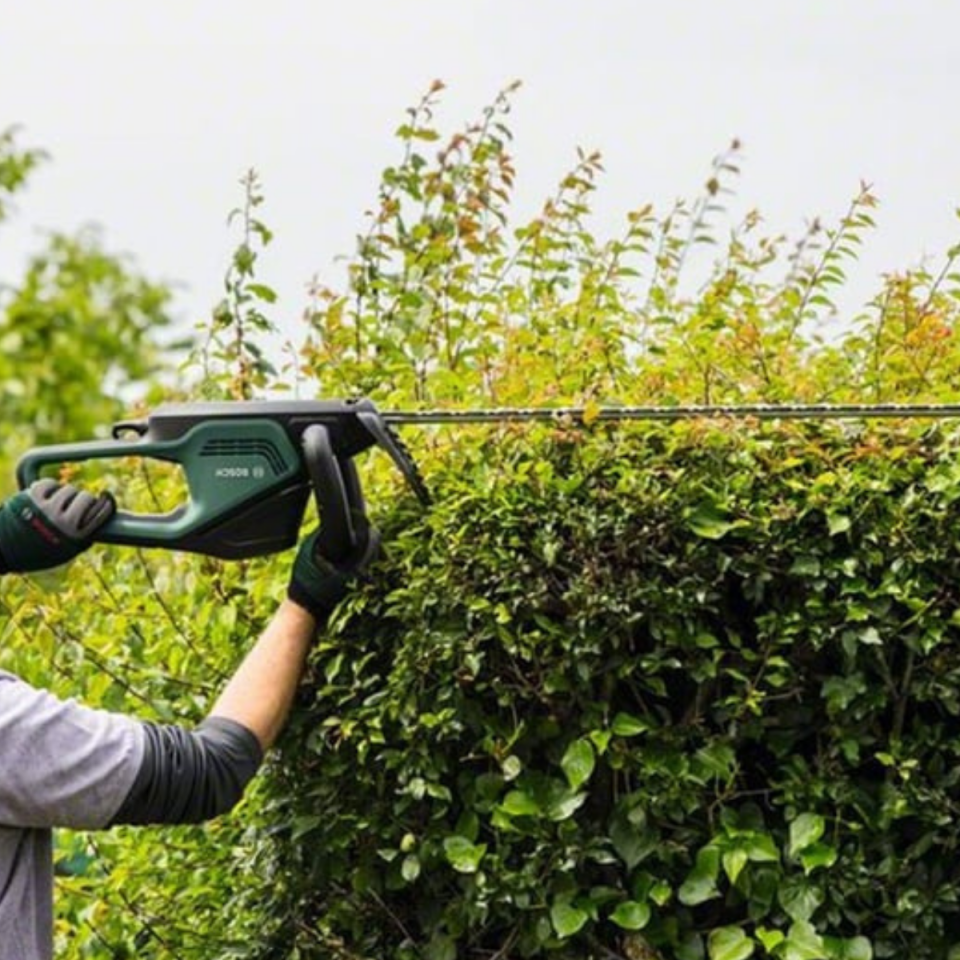 BOSCH ÇİT KESME UNIVERSALHEDGECUT 50 06008C0500