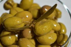 Taş Kırma Yeşil Zeytin(Net 1 kilogram)