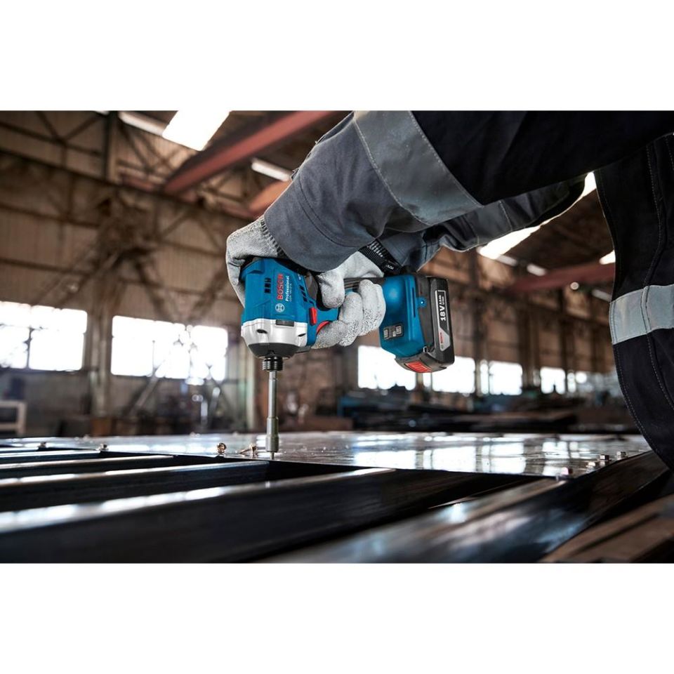 BOSCH GSB 18V-45 Akülü Matkap + GDR 18V-215 Akülü Vidalama Seti (2x4.0Ah) (0 615 A50 069)