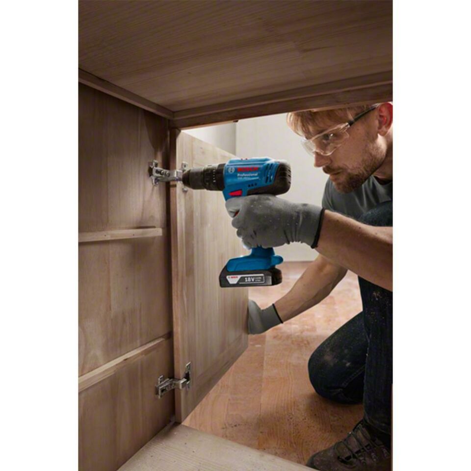 BOSCH GSB 183-Li Akülü Darbeli Vidalama Makinesi 2x2.0Ah (0 601 9K9 100)