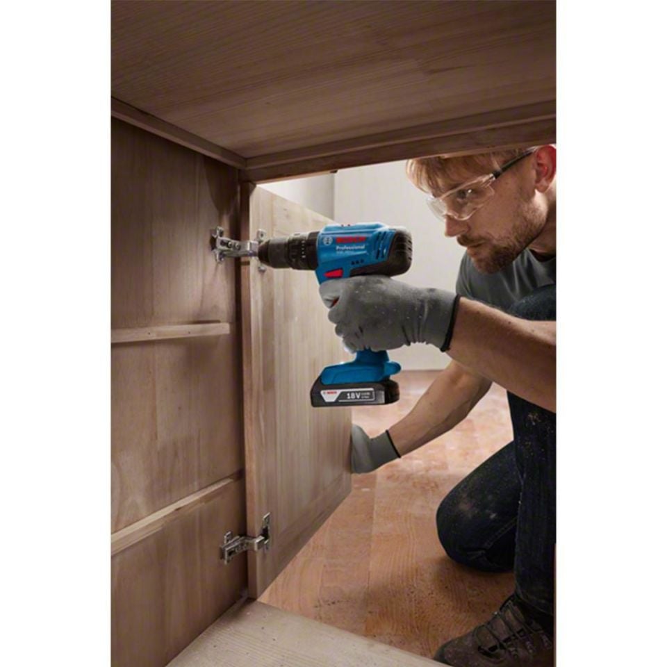 BOSCH GSB 183-Li Akülü Darbeli Vidalama Makinesi 2x2.0Ah (0 601 9K9 100)