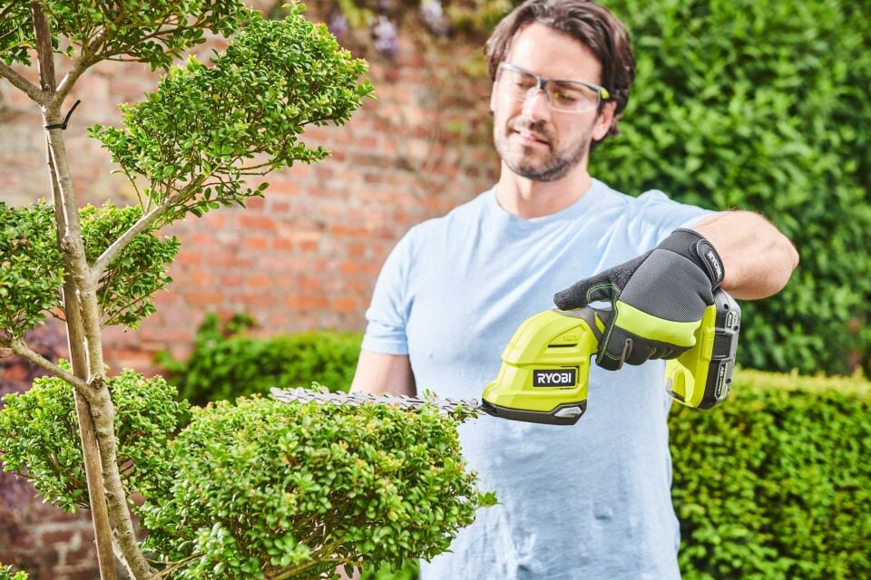 RYOBİ RY18GSA-120T 18V Akülü 2'si1 Arada Çit Kesme (5133005768)