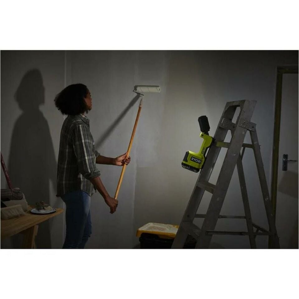 RYOBİ RMTL18-0 18V Mıknatıslı Led Aydınlatma (Akü Dahil Değildir.) (5133006450)