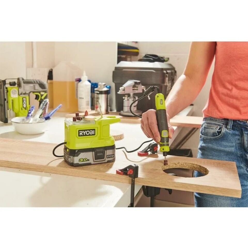 RYOBİ RRT18-0 Akülü Gravür Seti - 15 Parça (5133004939)